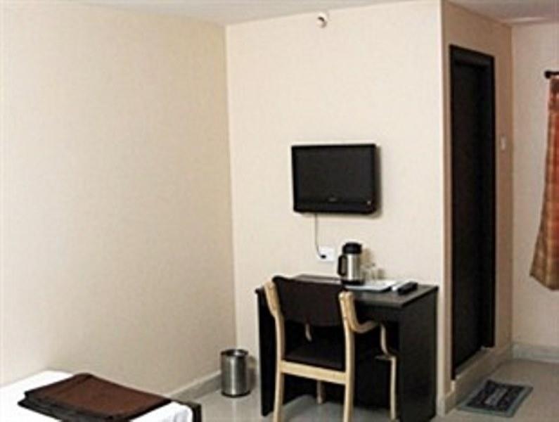 ハイデラバード ドワラカ インヴィラ 部屋 写真
